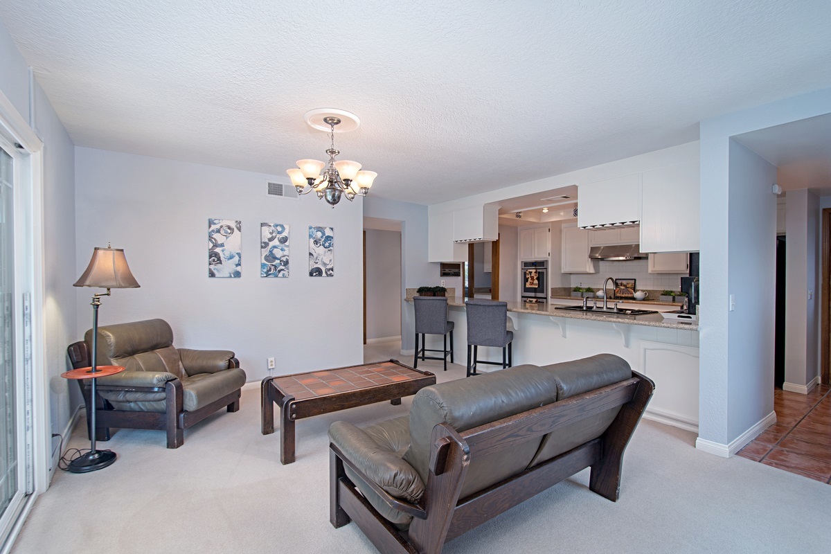 10326 Oak Ranch Lane Escondido, CA 92026 - Photo 11 of 25