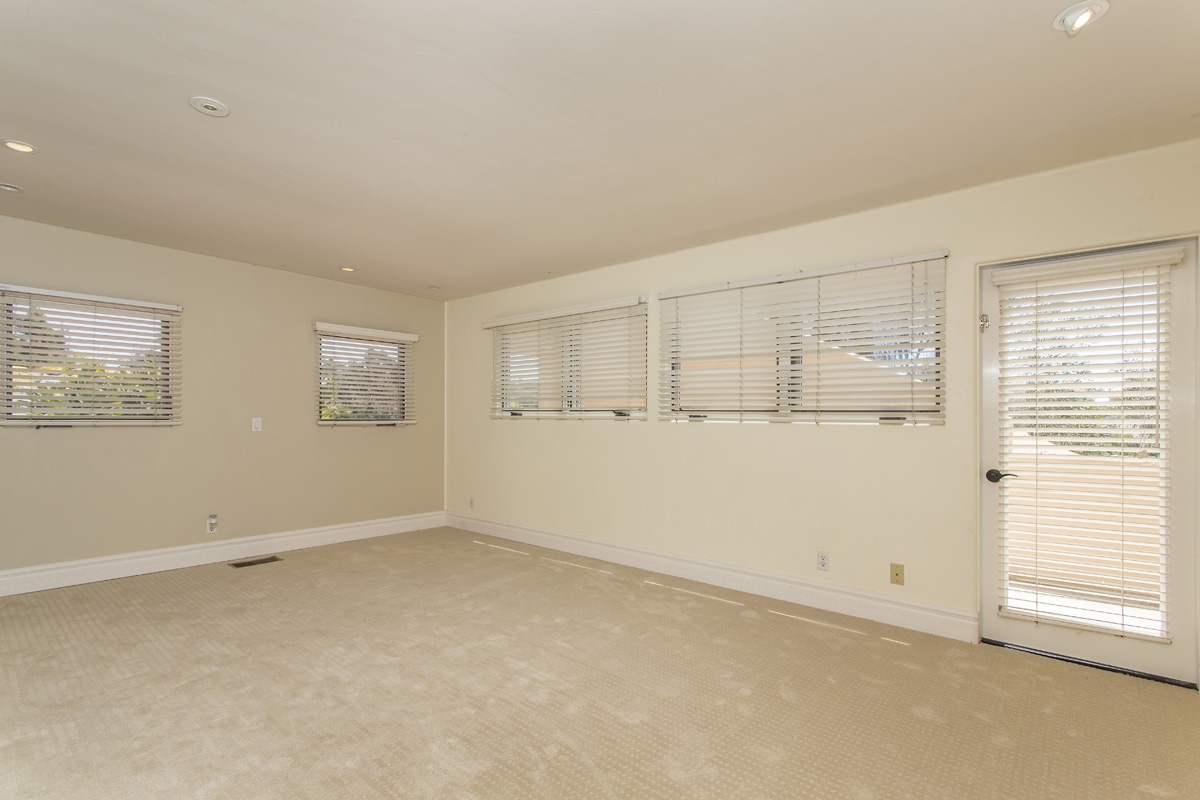 17680 Circa Oriente Rancho Santa Fe, CA 92067 - Photo 17 of 25