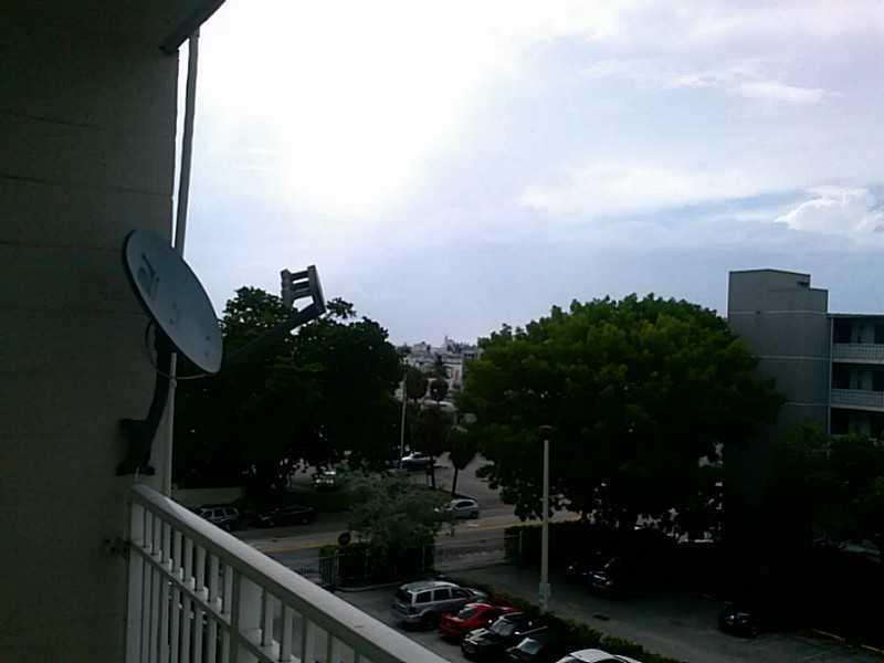 1300 Lincoln Road, Unit F506 Miami Beach, FL 33139 - Photo 3 of 15