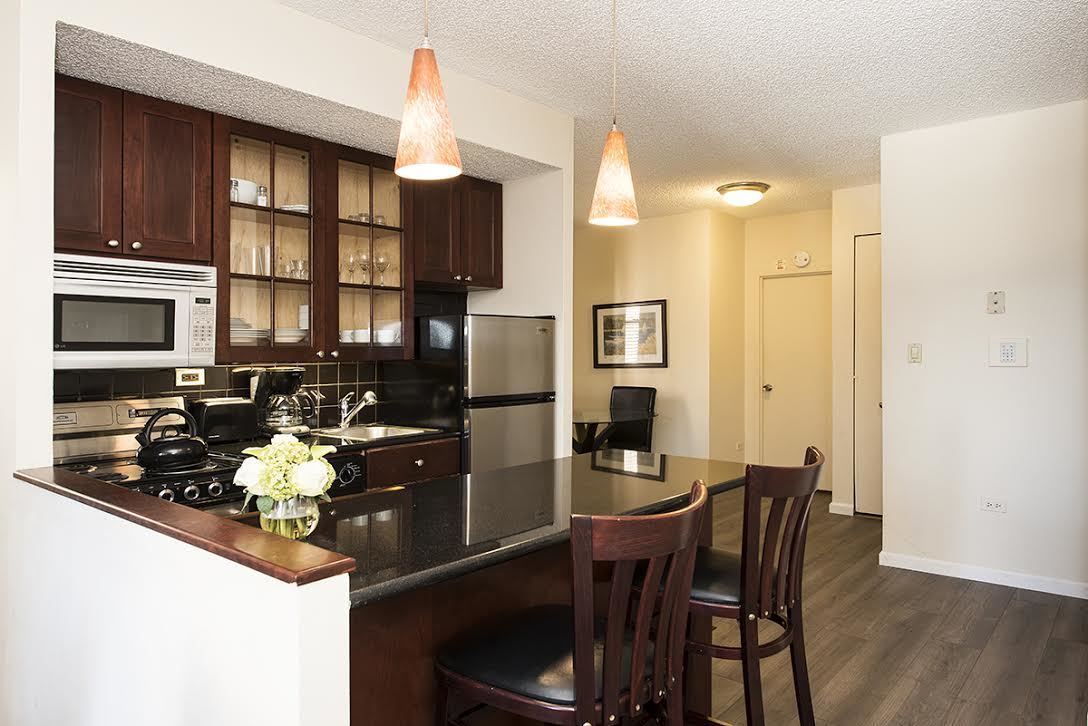 150 West 51st Street, Unit 908 Manhattan, NY 10019 - Photo 2 of 7