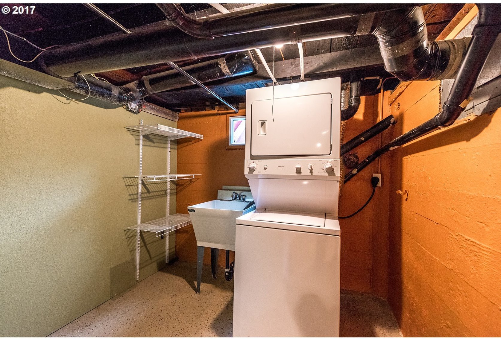 3817 Southwest Huber Street Portland, OR 97219 - Photo 22 of 32 Gallery Image 22