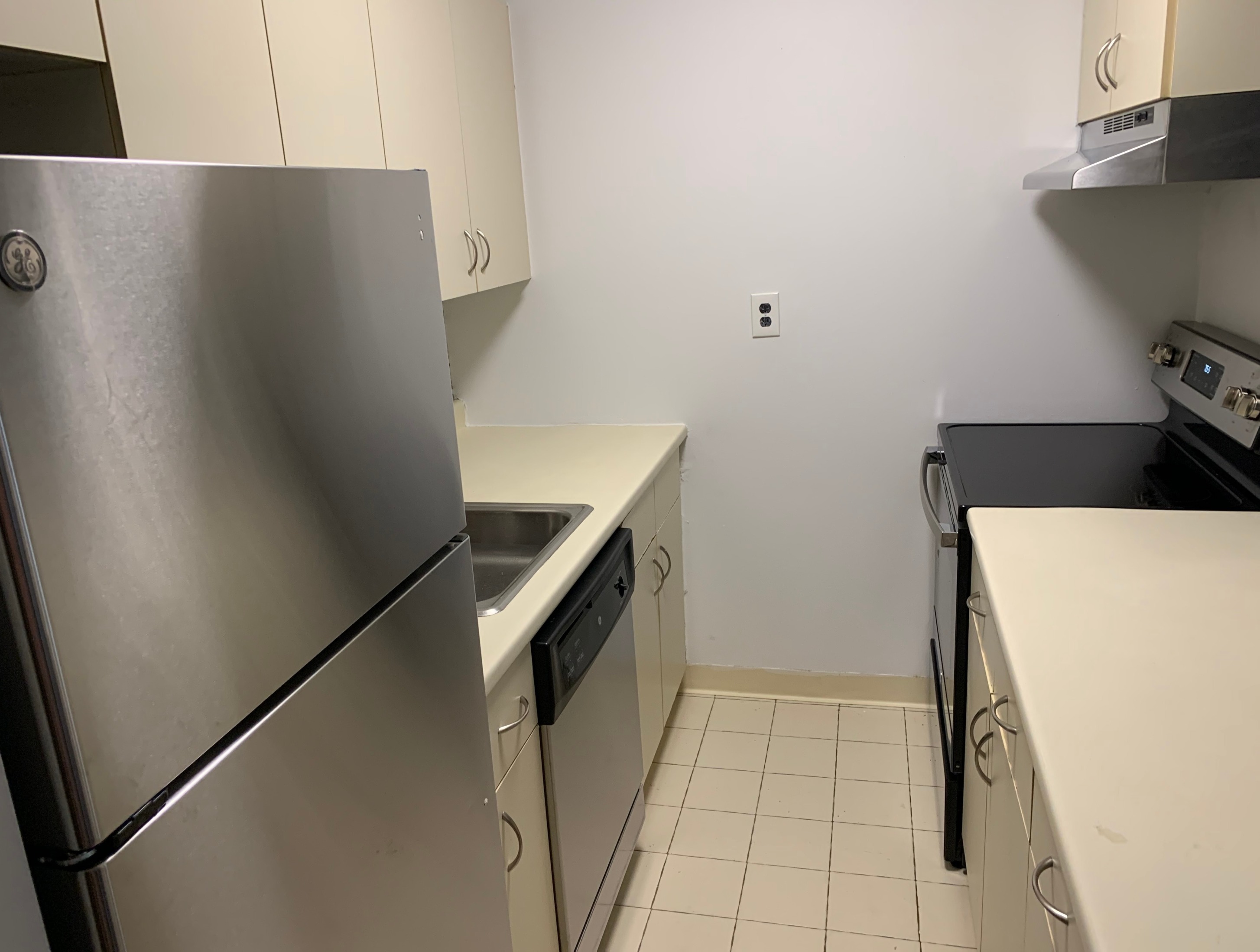 25-40 Shore Boulevard, Unit 8I Queens, NY 11102 - Photo 7 of 15