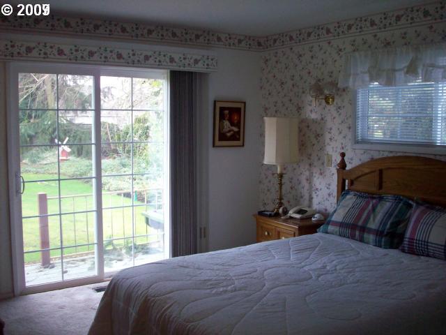 2298 North Boones Ferry Road Woodburn, OR 97071 - Photo 7 of 15 Gallery Image 7