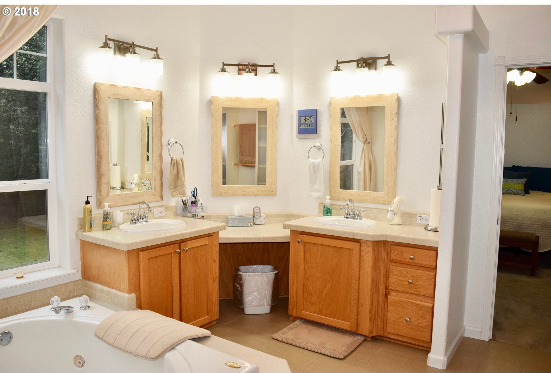 32775 Nesika Road Gold Beach, OR 97444 - Photo 5 of 28