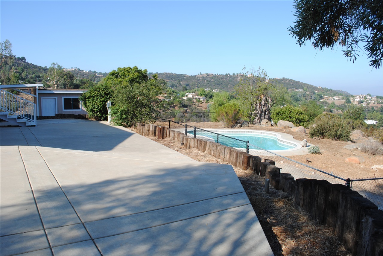 1175 Arnold Way Alpine, CA 91901 - Photo 14 of 24 Gallery Image 14