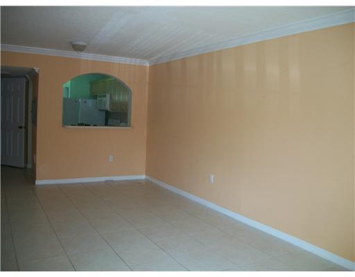 2920 Southeast 13th Road, Unit 105 Homestead, FL 33035 - Photo 3 of 8 Gallery Image 3