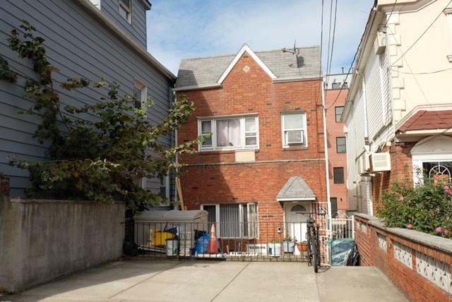 50 28th Avenue Brooklyn, NY 11214 - Photo 2 of 5