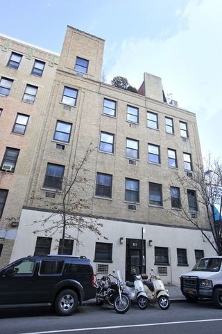 521 W 47th St, Unit PH4B Manhattan, NY 10036 - Photo 11 of 12