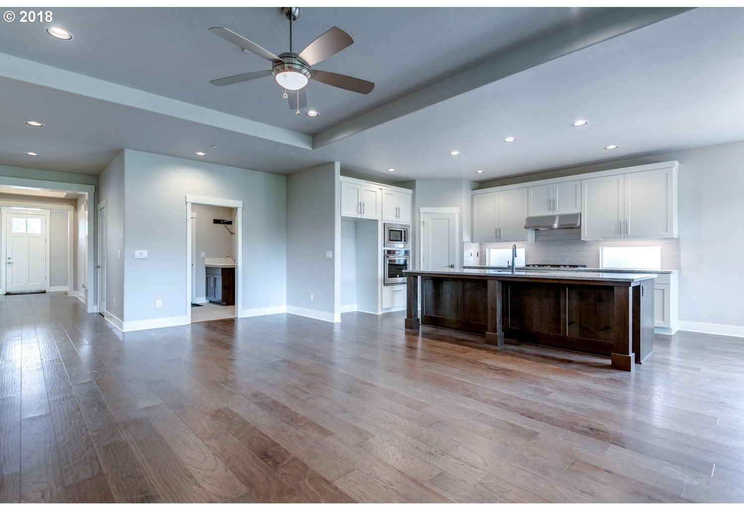 7626 Southwest Honor Loop Wilsonville, OR 97070 - Photo 14 of 32 Gallery Image 14