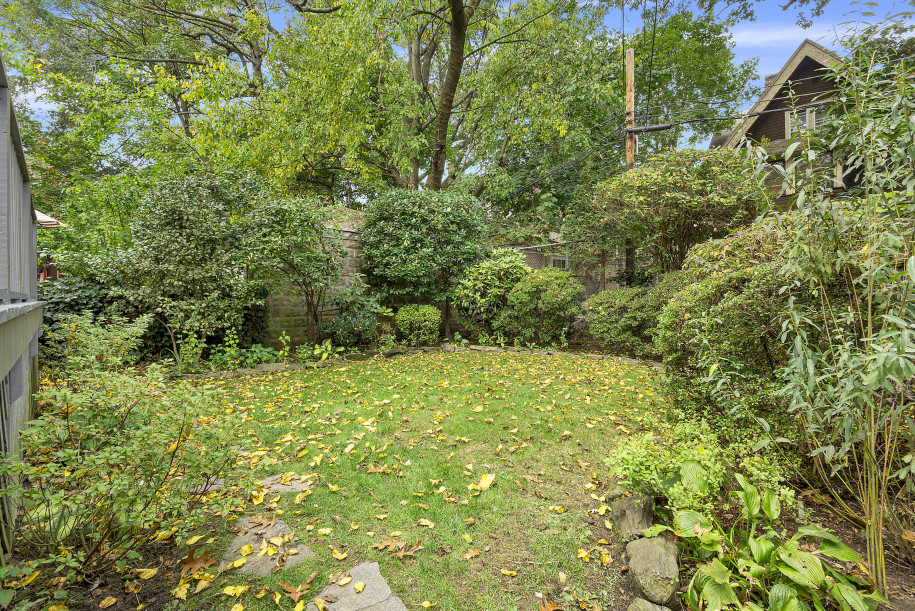 57 Wellington Court Brooklyn, NY 11230 - Photo 9 of 26