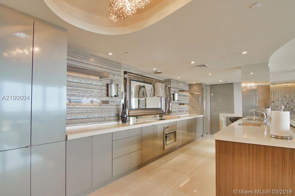 400 Alton Road, Unit PH06 Miami Beach, FL 33139 - Photo 14 of 33