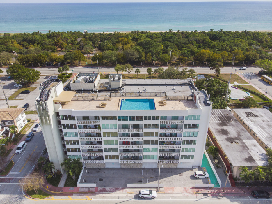 8233 Harding Avenue, Unit 701 701 Miami Beach, FL 33141 - Photo 15 of 18