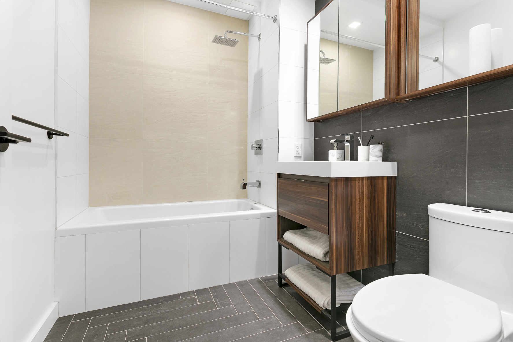 25 East 19th Street, Unit 6A Brooklyn, NY 11226 - Photo 6 of 23