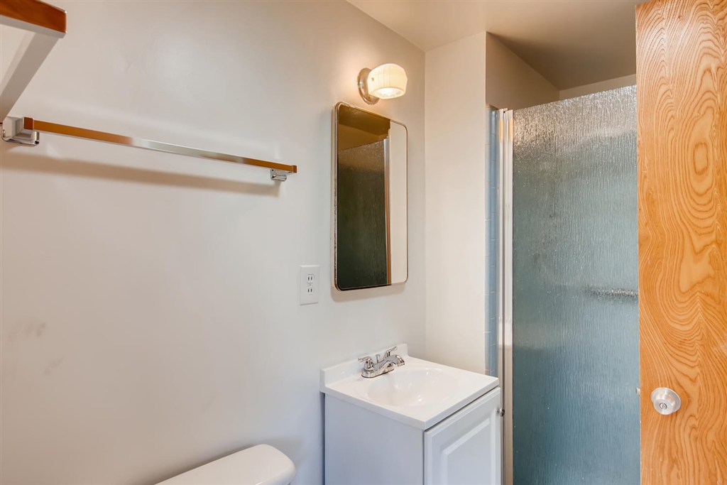 1430 Moon Road Vista, CA 92083 - Photo 21 of 25 Gallery Image 21