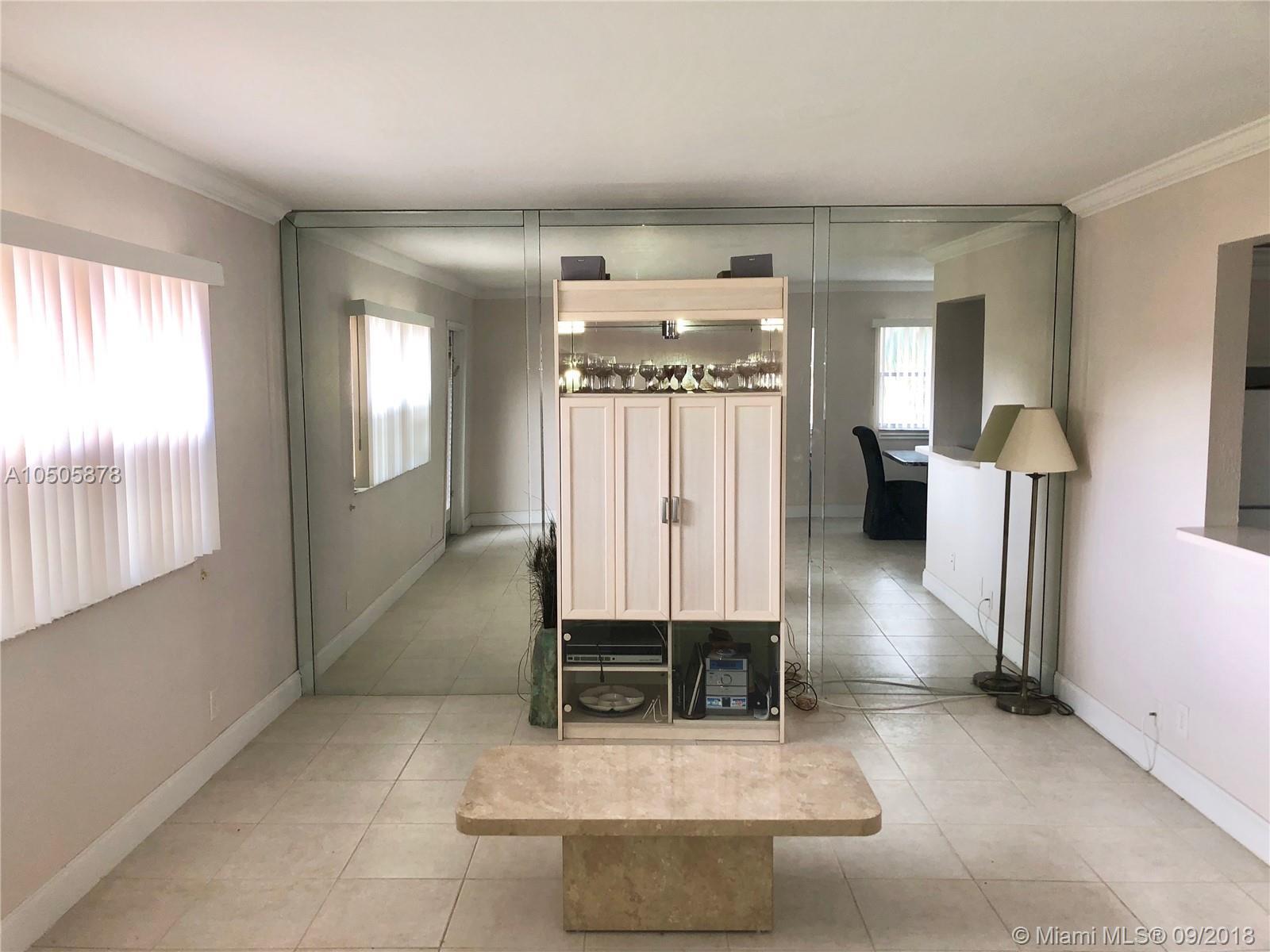 658 Flanders North, Unit 658 Delray Beach, FL 33484 - Photo 7 of 13