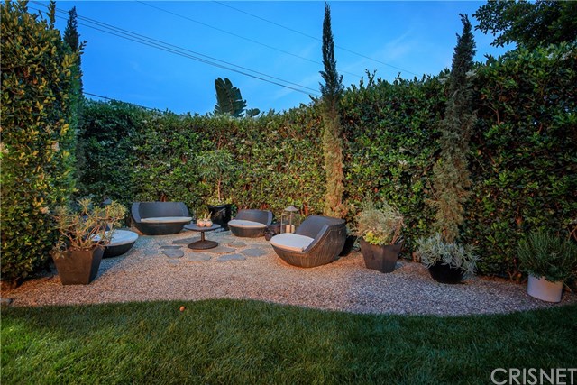 8809 Evanview Drive Los Angeles, CA 90069 - Photo 4 of 46