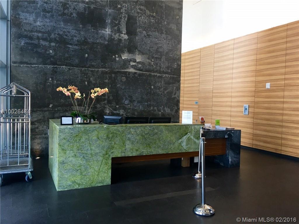 888 Biscayne Boulevard, Unit 2702 Miami, FL 33132 - Photo 12 of 14