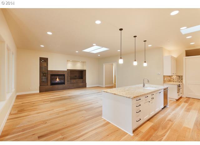 6357 Southwest Laber Road Portland, OR 97221 - Photo 3 of 16 Gallery Image 3