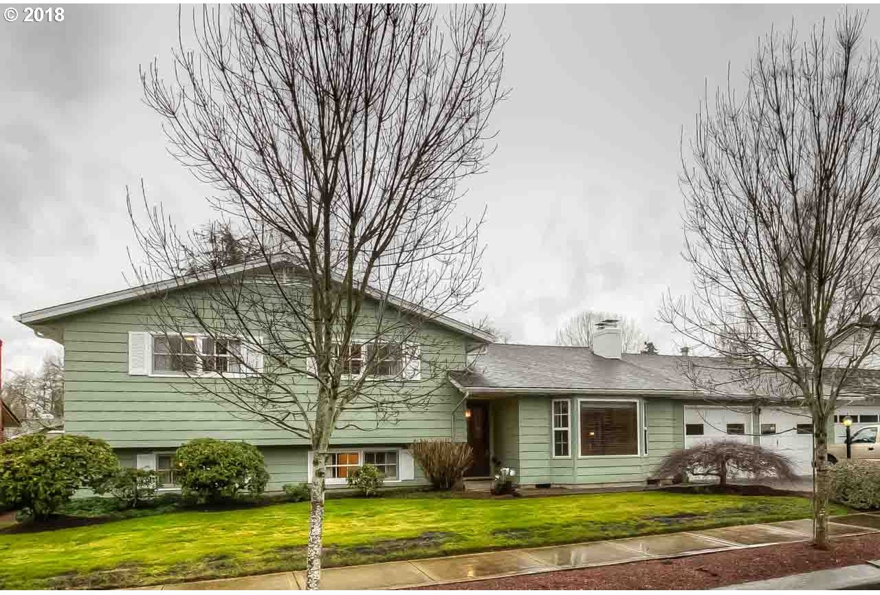 979 Mistletoe Loop North Keizer, OR 97303 - Photo 13 of 32 Gallery Image 13