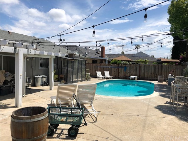 815 Sonora Road Costa Mesa, CA 92626 - Photo 11 of 14