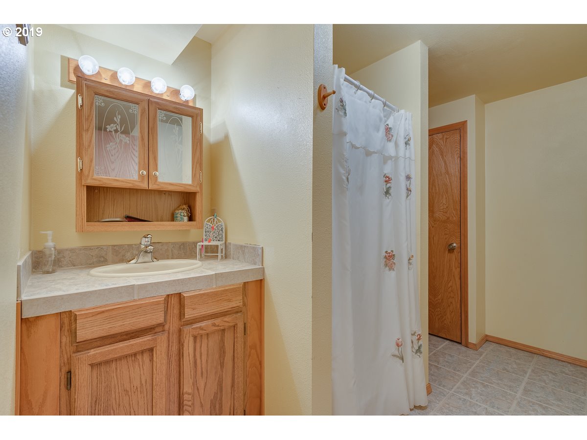 6205 Southwest Wilson Avenue Beaverton, OR 97008 - Photo 12 of 14