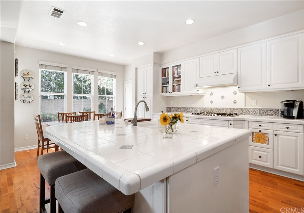 3 Hillside Lane Irvine, CA 92620 - Photo 12 of 39