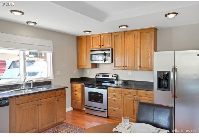 301 North Bridgeton Road, Unit 209A Portland, OR 97217 - Photo 5 of 16 Gallery Image 5
