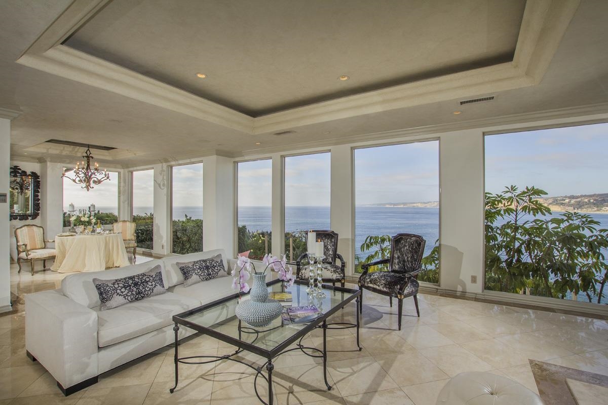 1435 Coast Walk La Jolla, CA 92037 - Photo 8 of 22 Steve Sherratt remodel in 2002 in this tri- level Oceanfront Villa