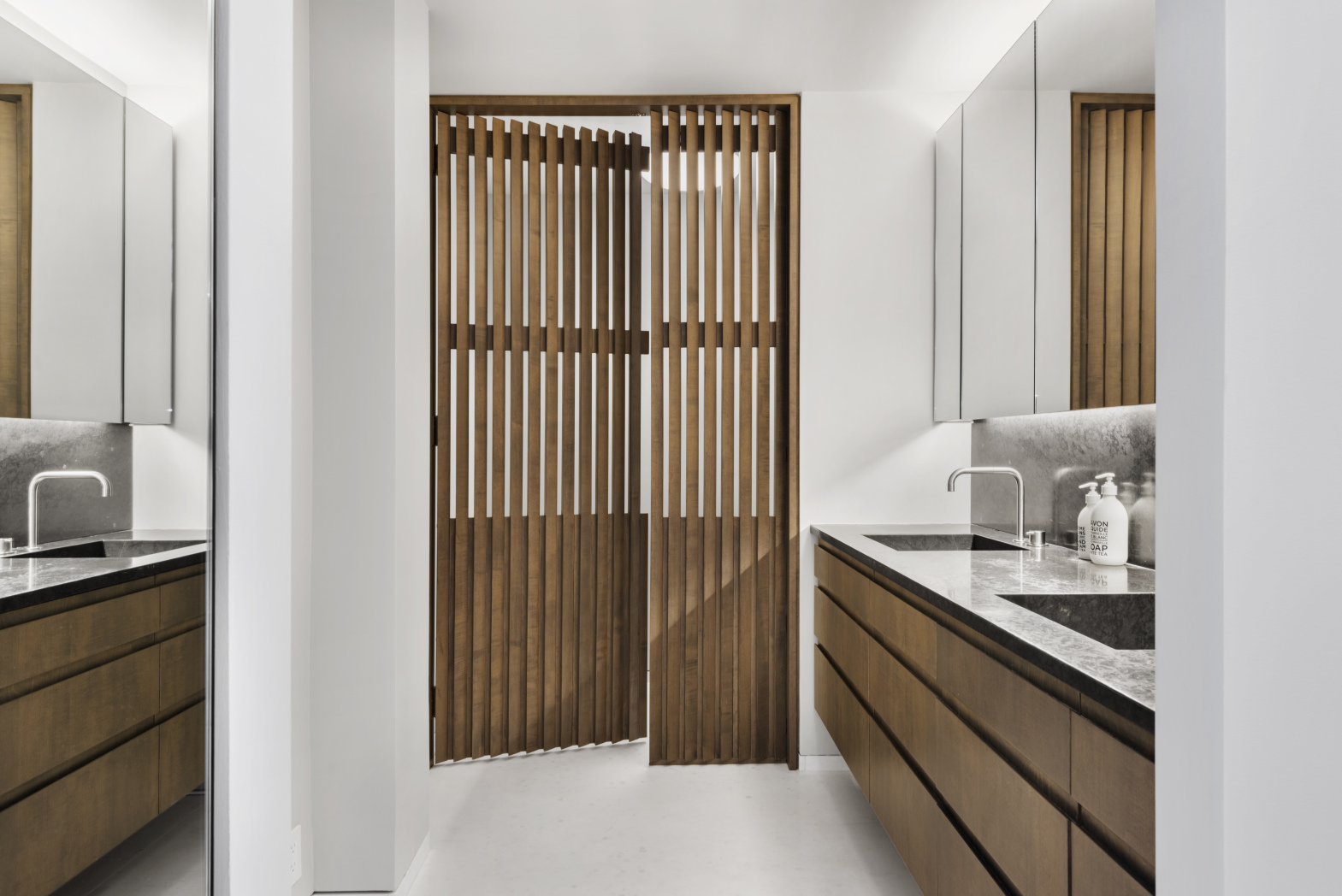 200 East 74th Street, Unit 12H Manhattan, NY 10021 - Photo 13 of 28