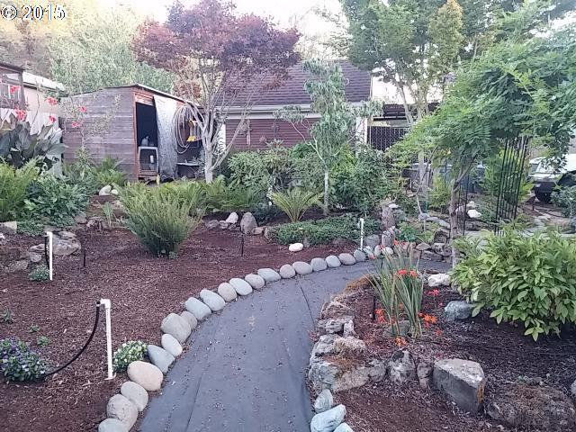 170 Loop Road Myrtle Creek, OR 97457 - Photo 13 of 16 Gallery Image 13