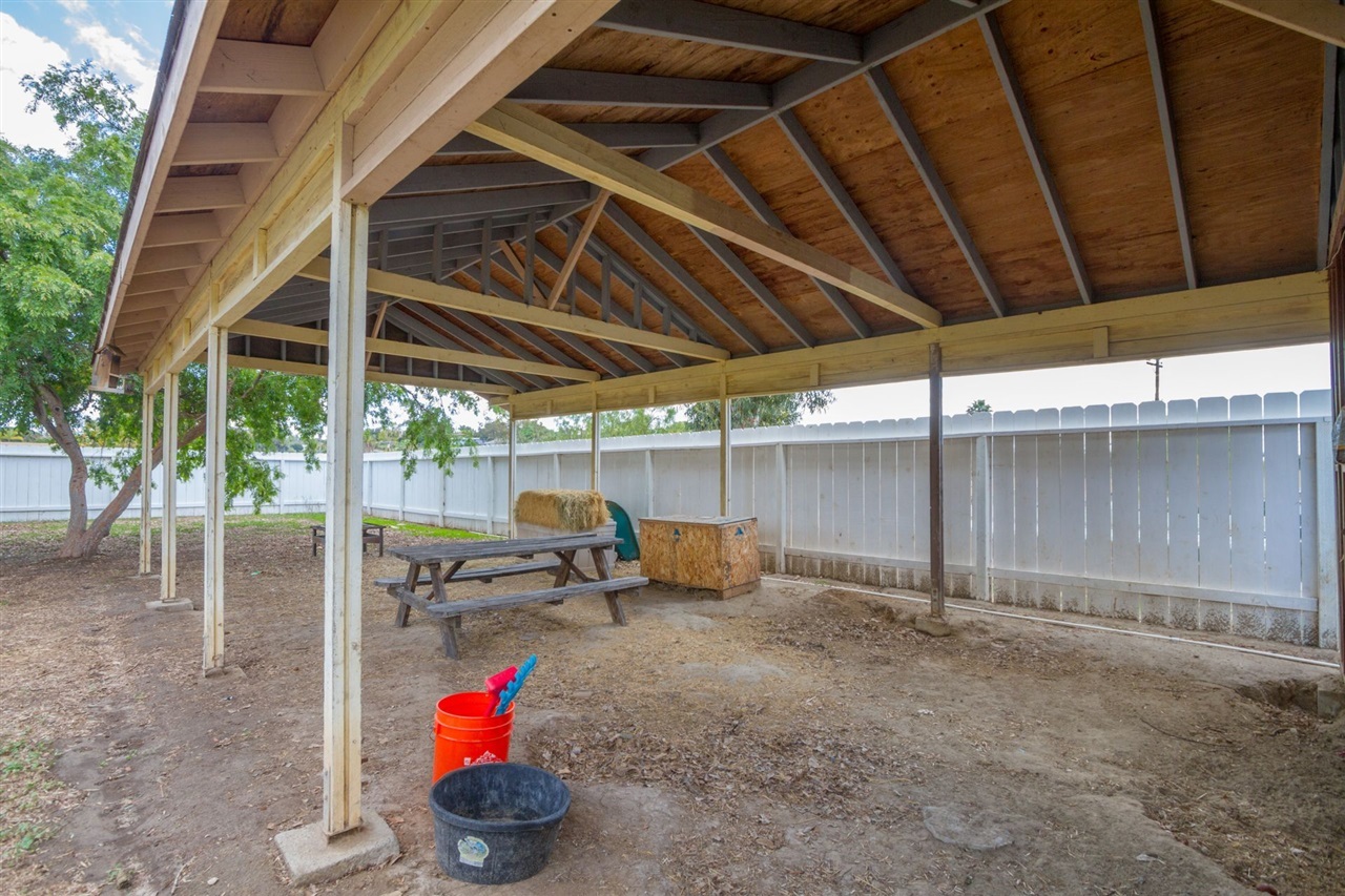 1260 Bluegrass Road Vista, CA 92083 - Photo 23 of 25