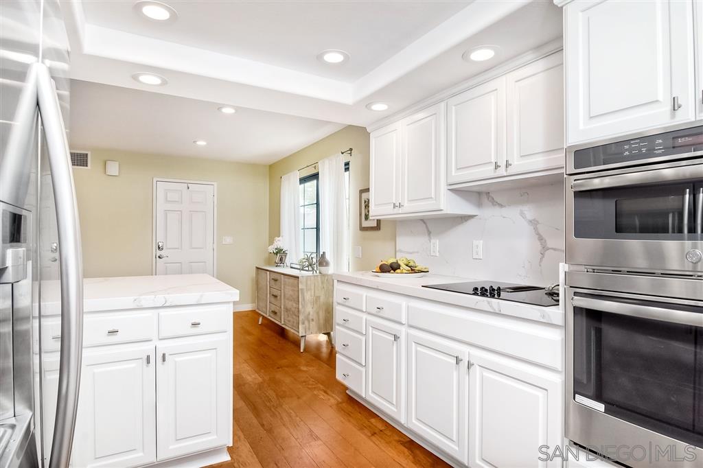 3756 Brand Crest Encinitas, CA 92024 - Photo 8 of 25 new stainless steel appliances