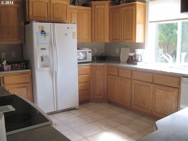 1060 Northeast Granite Ridge Roseburg, OR 97470 - Photo 14 of 16 Gallery Image 14