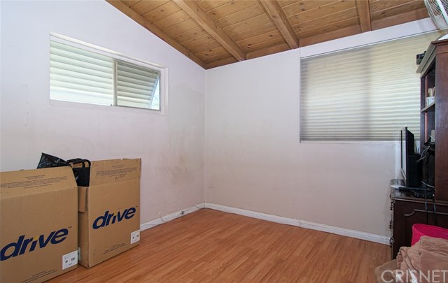 20448 Eccles Street Winnetka, CA 91306 - Photo 17 of 18