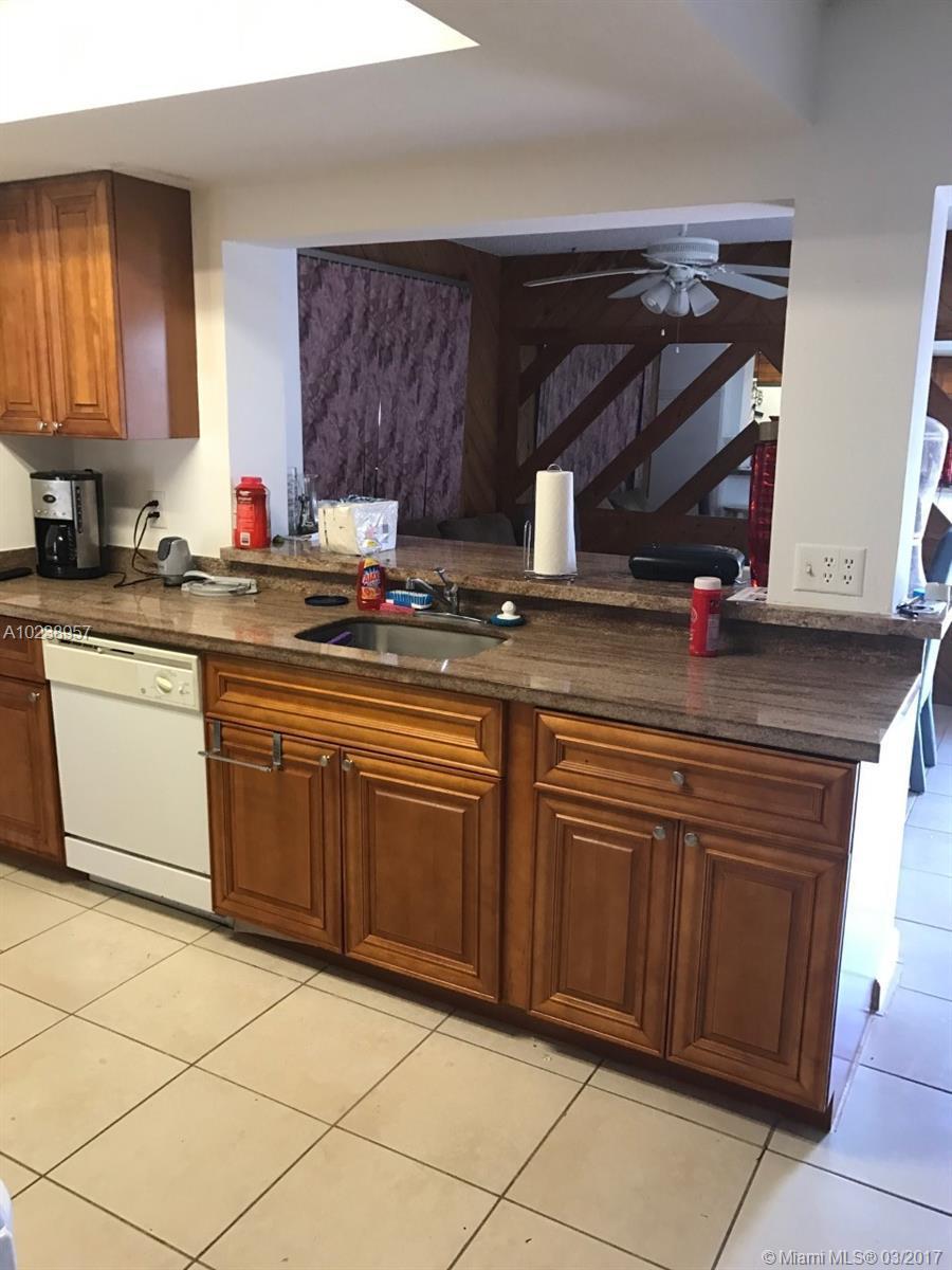 22309 Southwest 62nd Avenue Boca Raton, FL 33428 - Photo 5 of 14