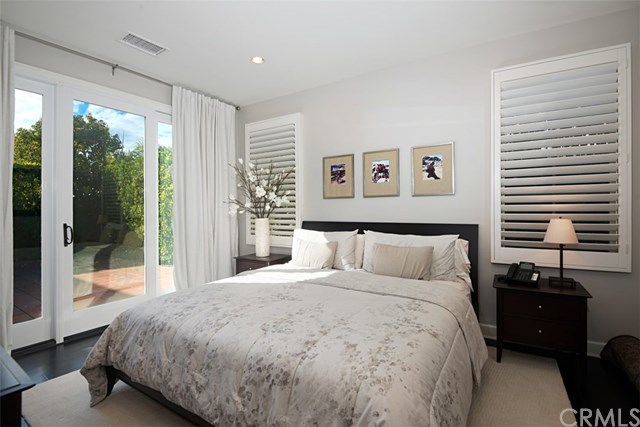 53 Livia Irvine, CA 92618 - Photo 19 of 67 Downstairs bedroom (bedroom #5)