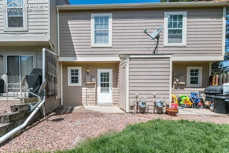 3616 Queen Anne Way Colorado Springs, CO 80917 - Photo 3 of 27