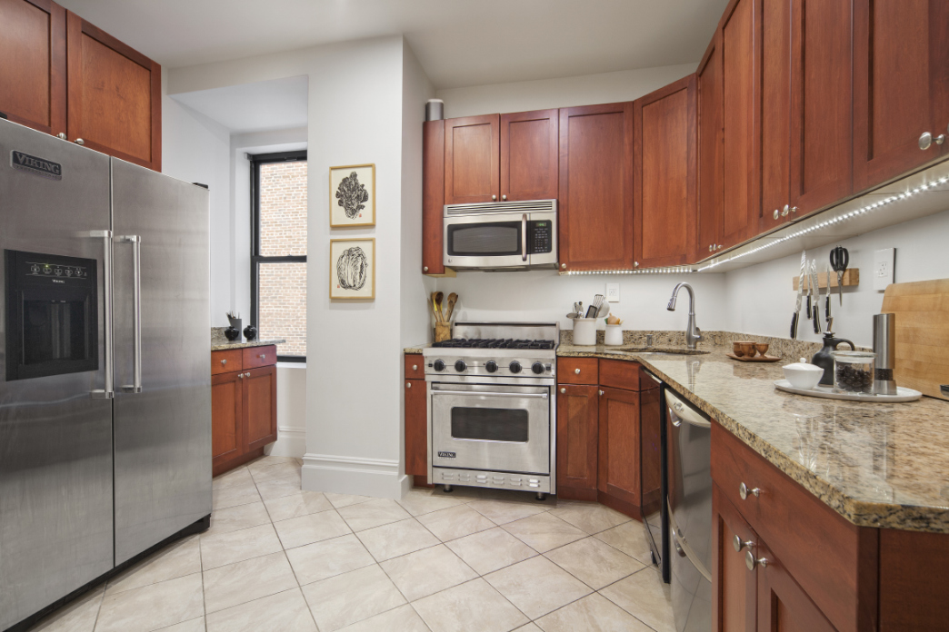 254 West 82nd Street, Unit 3A Manhattan, NY 10024 - Photo 7 of 10