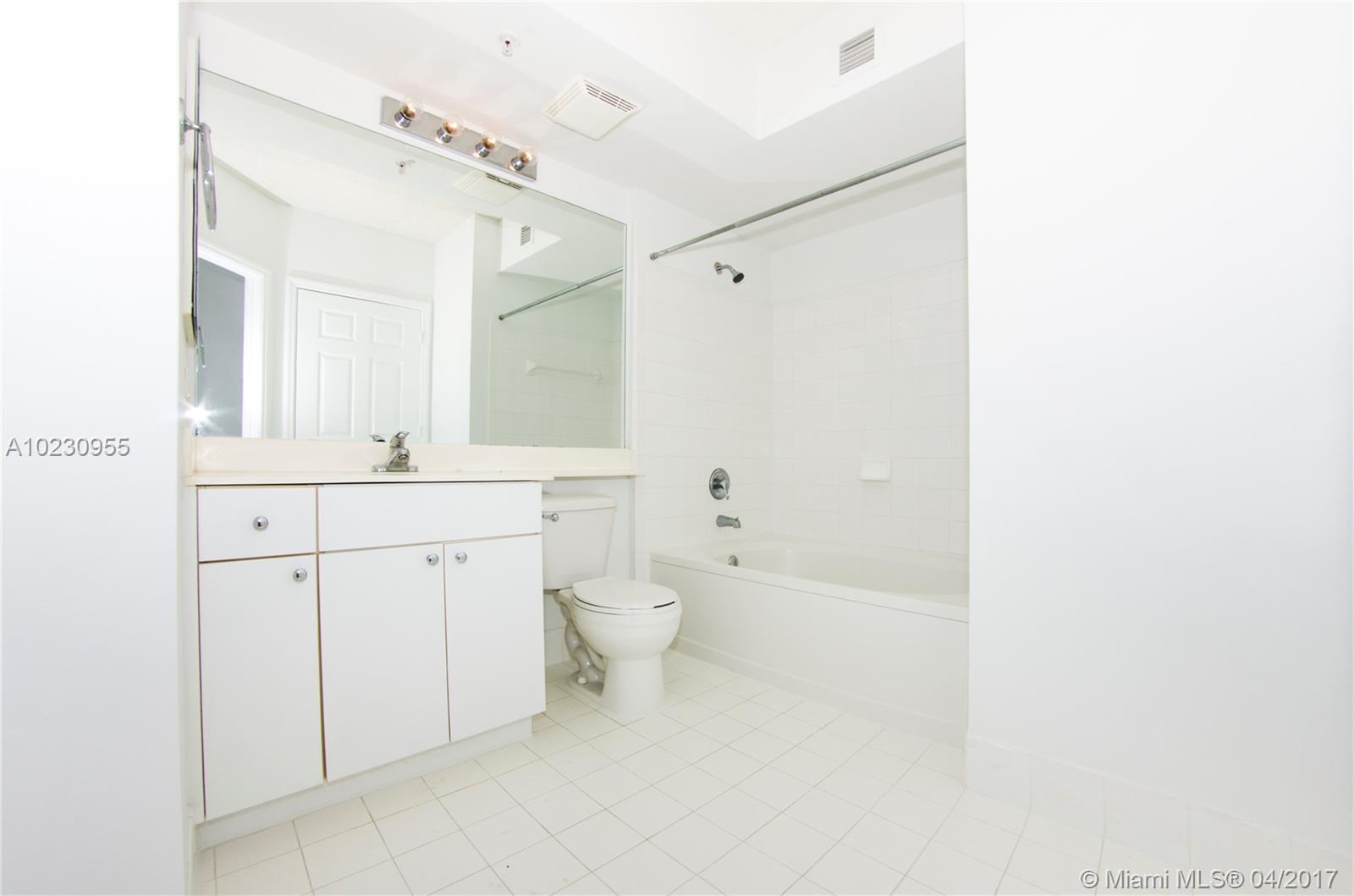 17150 North Bay Road, Unit 2708 Sunny Isles Beach, FL 33160 - Photo 34 of 35