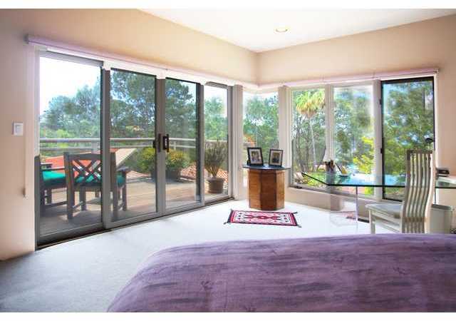 336 Pine Needles Drive Del Mar, CA 92014 - Photo 12 of 17 Master suite with ocean view deck