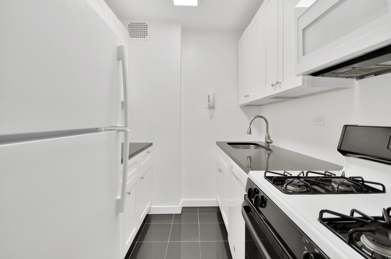 411 East 53rd Street, Unit 10G Manhattan, NY 10022 - Photo 4 of 6