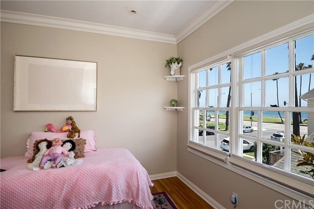 $1,000,000 | 31 Coronado Avenue, Long Beach, CA 90803