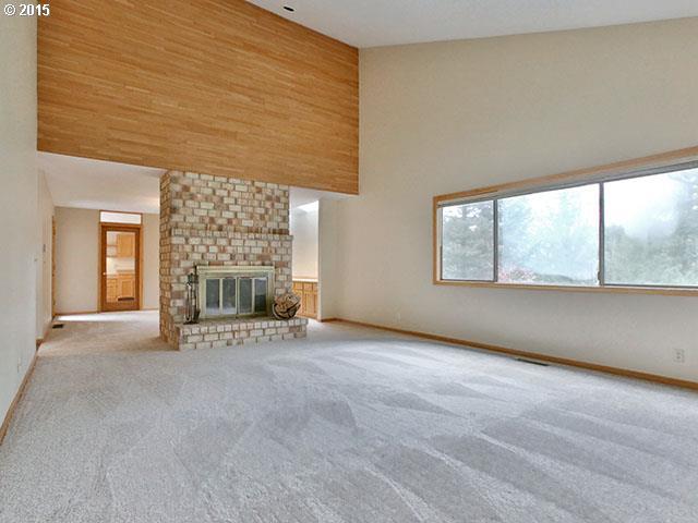 516 Southwest Colony Drive Portland, OR 97219 - Photo 1 of 16 Gallery Image 1
