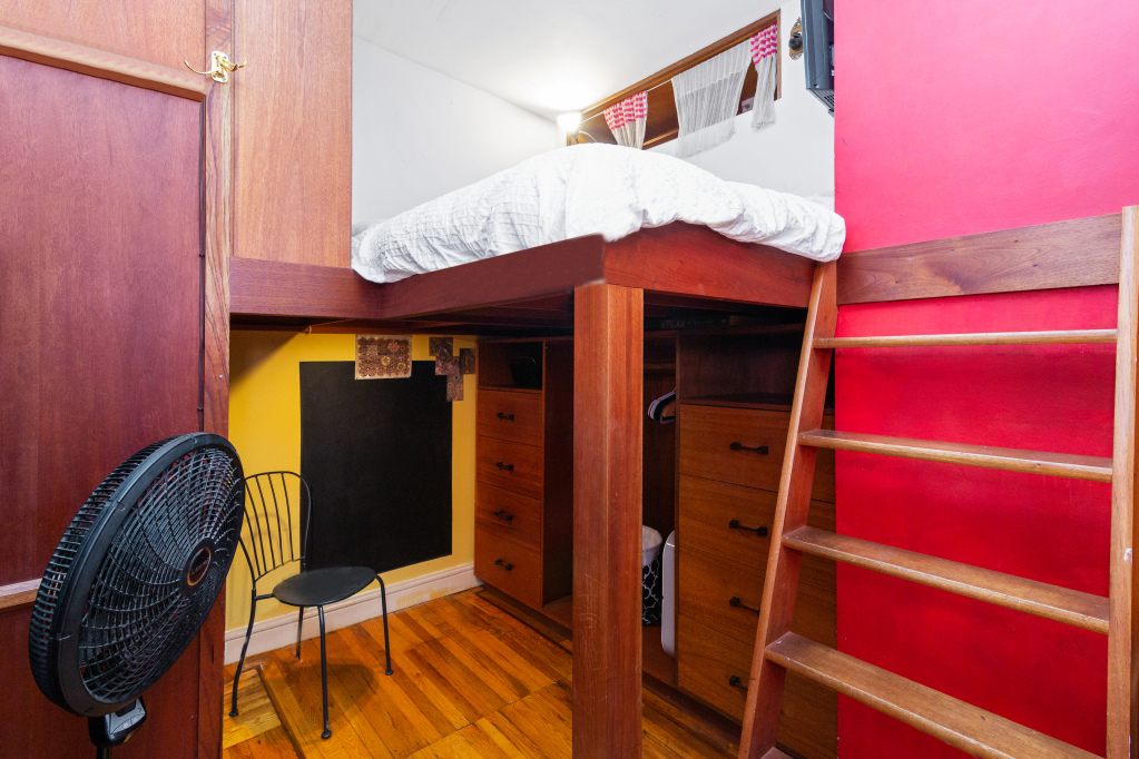 139 Norfolk Street, Unit 4AB Manhattan, NY 10002 - Photo 9 of 12