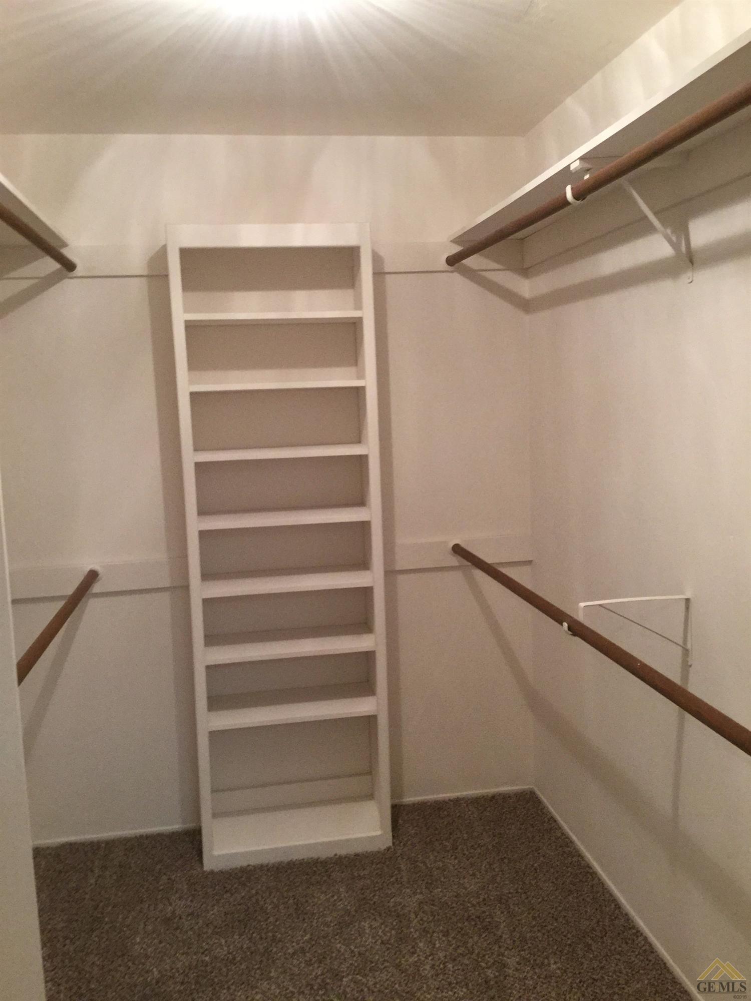 5008 Panorama Drive Bakersfield, CA 93306 - Photo 21 of 40