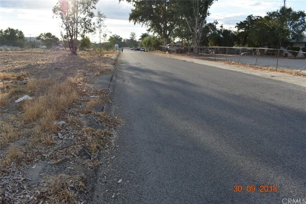 21401 Johnson Street Perris, CA 92570 - Photo 7 of 9