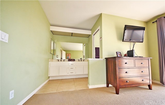 1208 Mayflower Avenue, Unit C Monrovia, CA 91016 - Photo 33 of 47 En suite bathroom