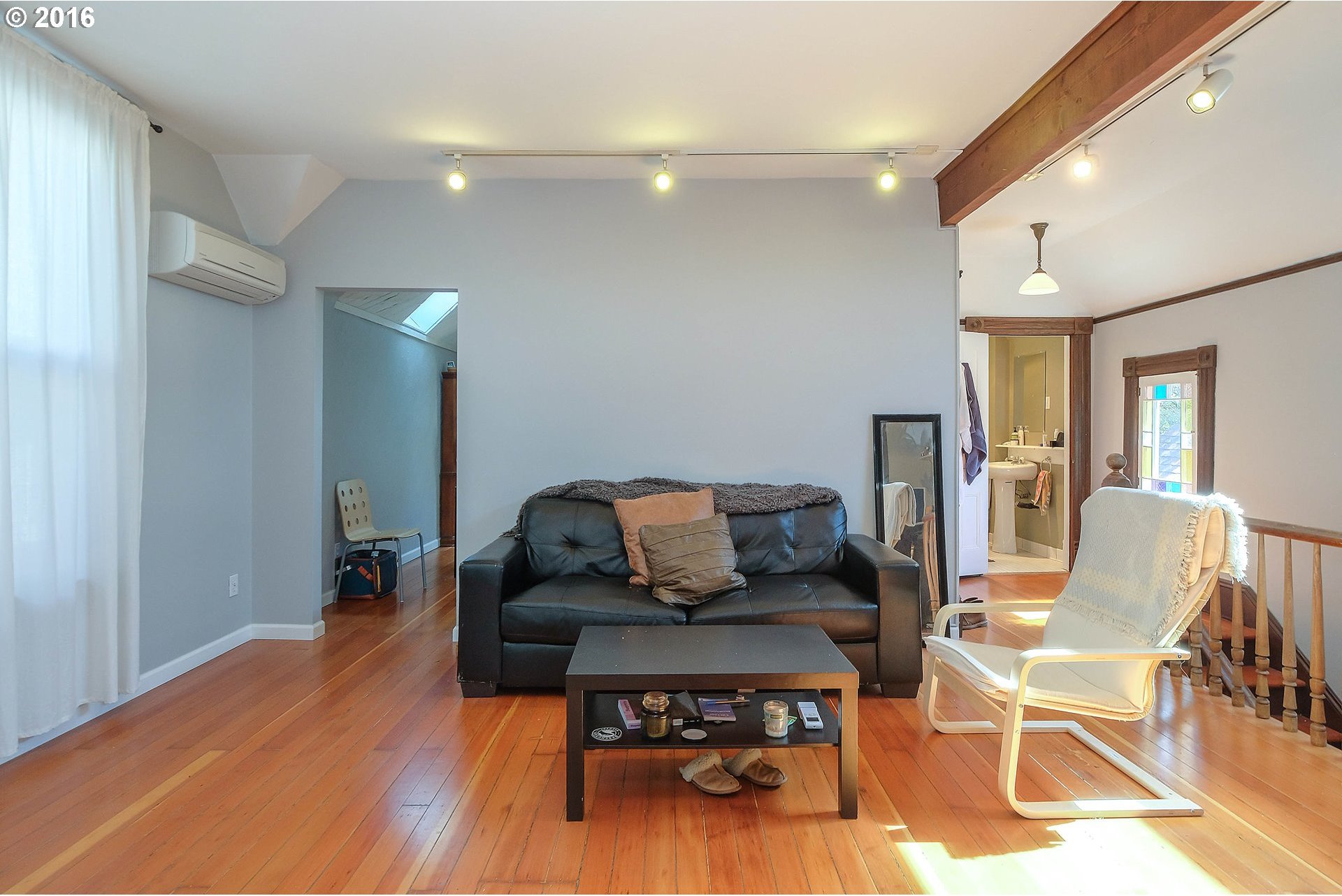 3206 Southwest Kelly Avenue Portland, OR 97239 - Photo 8 of 27