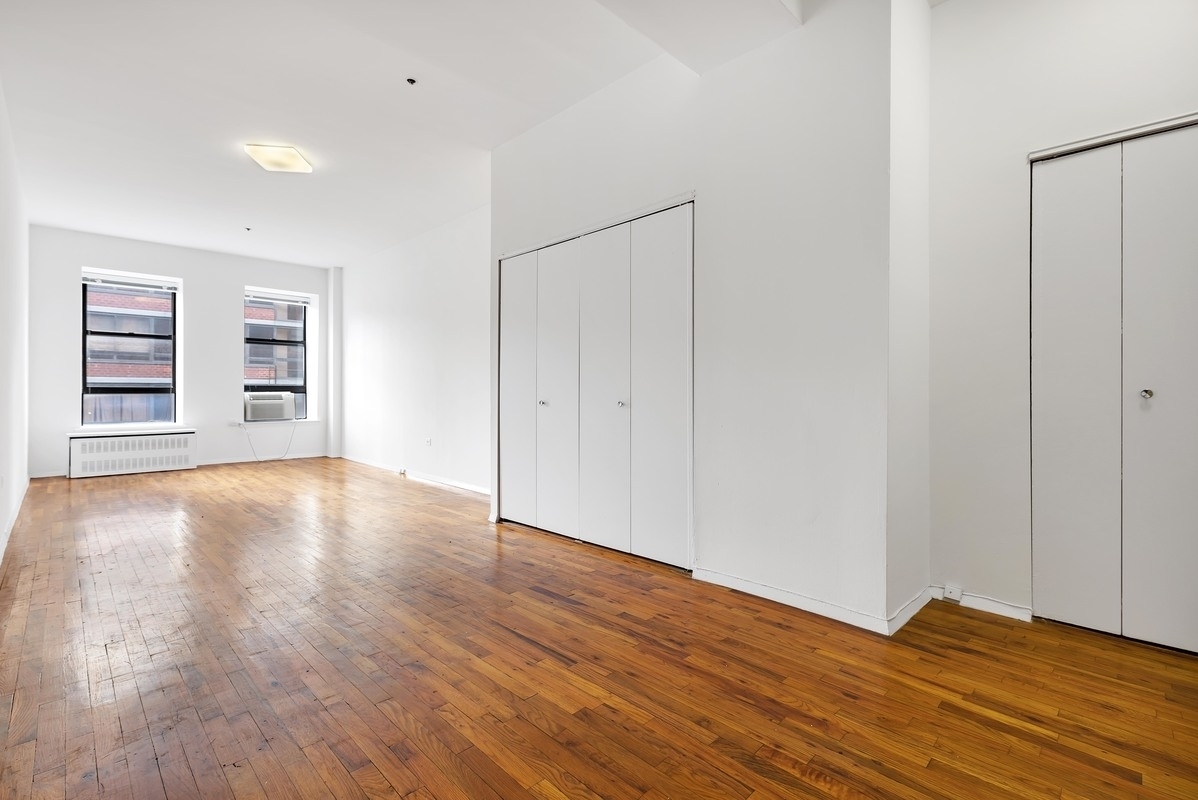 214 West 84th Street, Unit 607 Manhattan, NY 10024 - Photo 2 of 6