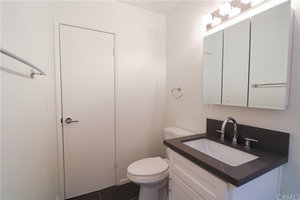 939 Pacific Avenue Long Beach, CA 90813 - Photo 12 of 16